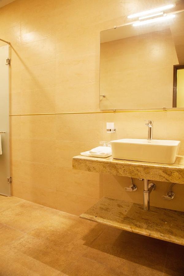 The Ivy House Bed & Breakfast Kolkata Ngoại thất bức ảnh